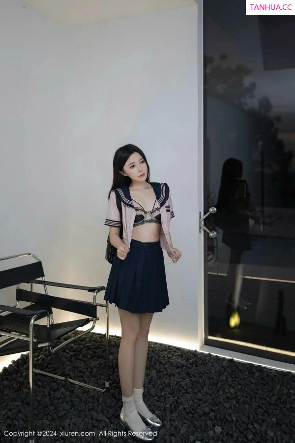 鱼子酱fish  [XiuRen]高清写真图 2024.03.15 No.8244 鱼子酱Fish 丝袜美腿第42张图片